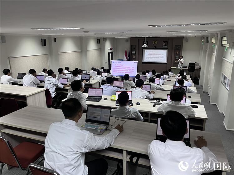 學(xué)習(xí)現(xiàn)場。人民網(wǎng)記者 張杰攝