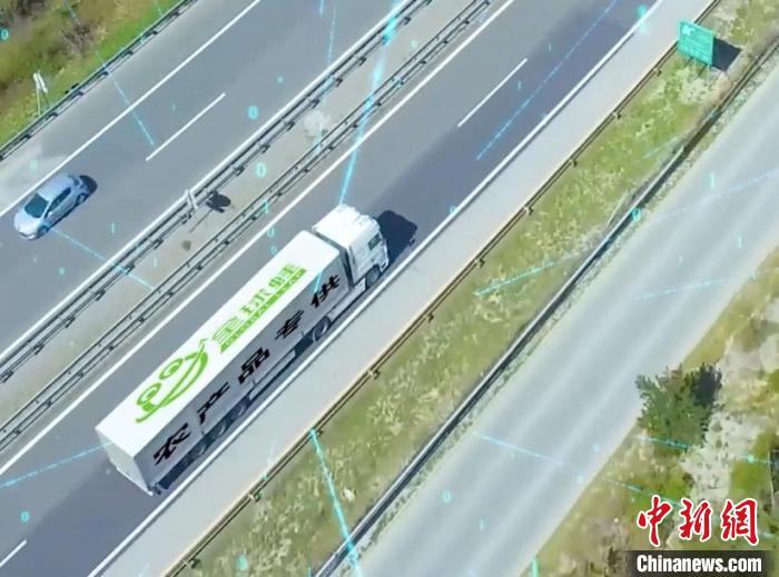 線上一鍵下單，實體門店本地配送，實現(xiàn)“即買即送”，“即時零售”將訂單在電商平臺、實體門店連接在一起。　美特好集團供圖