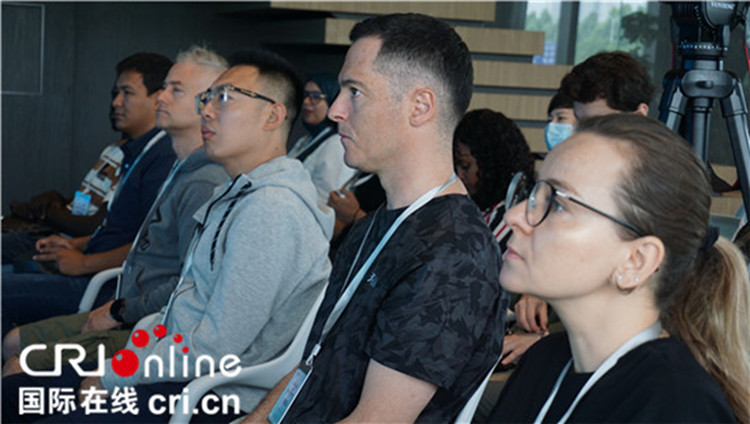 啟動(dòng)儀式現(xiàn)場(chǎng)。賈親親 攝