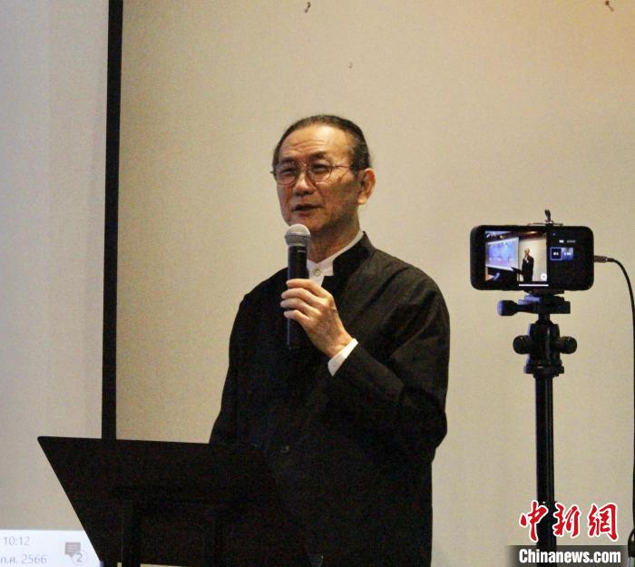 泰國泰中商務(wù)委員會(huì)主席邱威功致辭。<a target='_blank' href='/' _fcksavedurl='/'><p  align=