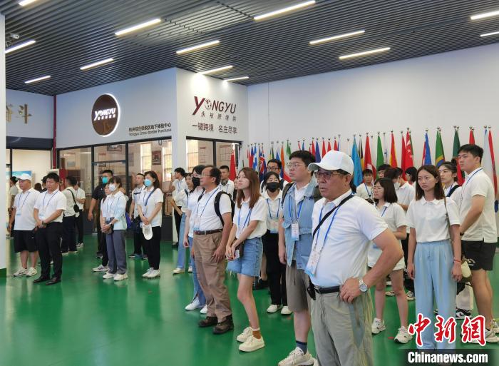 臺灣青年參訪浙江?！□U夢妮 攝