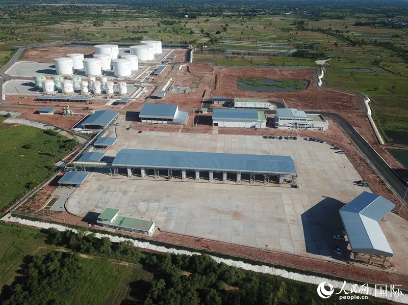 泰國(guó)東北部成品油管道項(xiàng)目終端罐區(qū)。人民網(wǎng)記者 孫廣勇攝