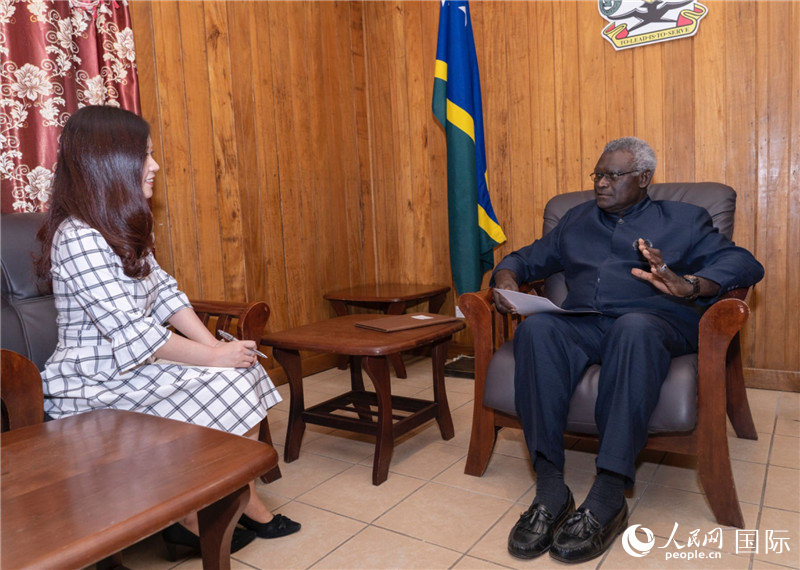 2023年9月14日，所羅門群島總理梅納西·索加瓦雷在首都霍尼亞拉接受人民網(wǎng)記者專訪。人民網(wǎng) 賀吉攝
