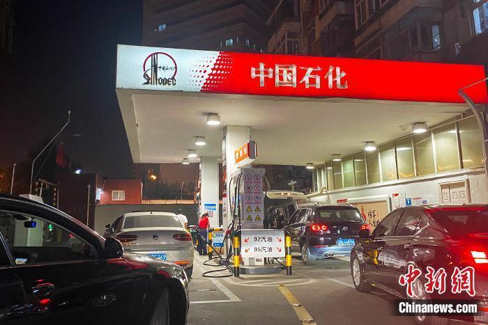 資料圖：加油站。 中新財(cái)經(jīng) 葛成 攝