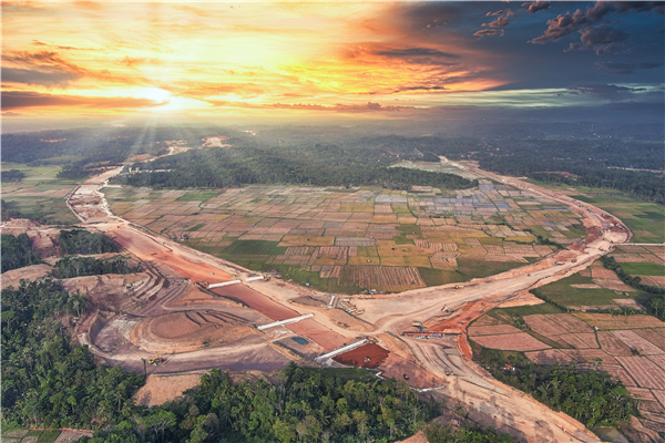 印尼萬(wàn)丹高速公路項(xiàng)目全景。 中建路橋集團(tuán)供圖