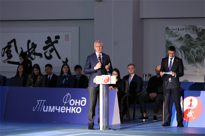 俄羅斯體育部長馬特欽致辭。駐俄羅斯大使館供圖