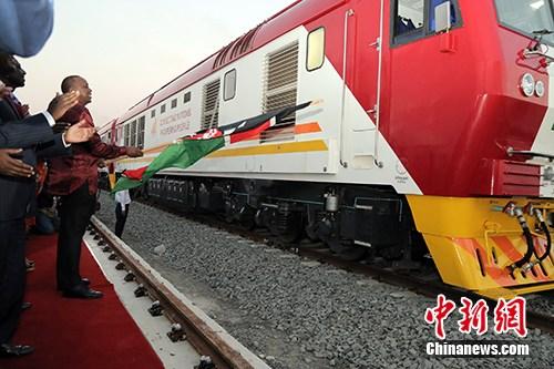 圖為2017年5月31日，蒙內(nèi)鐵路成功開(kāi)通。<a target='_blank' href='/'><p  align=
