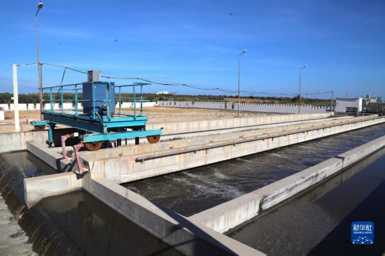 這是11月28日在突尼斯蘇塞市拍攝的中企承接建造的哈姆敦污水處理站一角。新華社記者 黃靈 攝