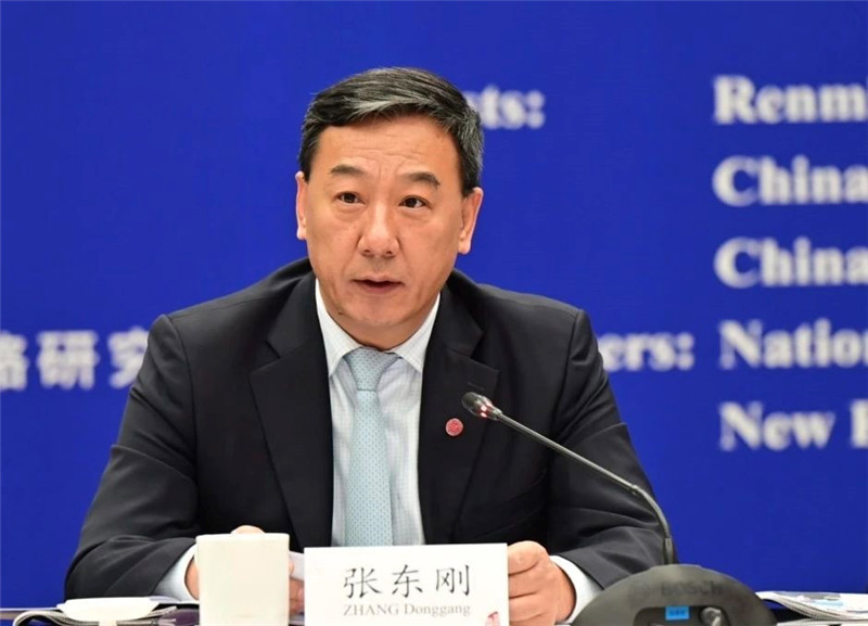 中國(guó)人民大學(xué)黨委書(shū)記、國(guó)家發(fā)展與戰(zhàn)略研究院理事長(zhǎng)張東剛作論壇開(kāi)幕致辭。主辦方供圖