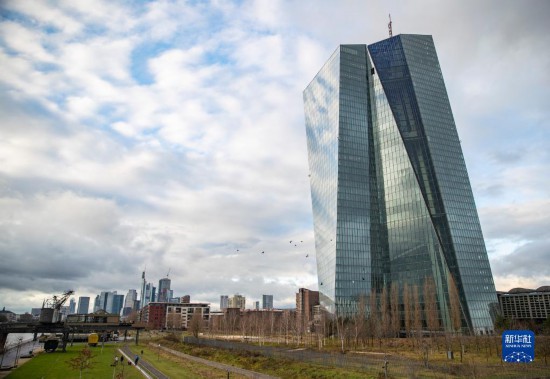 這是12月14日在德國法蘭克福拍攝的歐洲央行大樓。新華社記者 張帆 攝