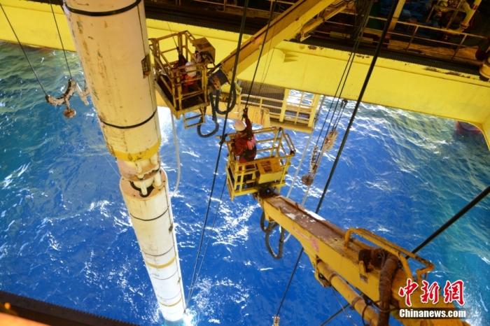 正在作業(yè)的工作人員。<a target='_blank' href='/' _fcksavedurl='/' ><p  align=