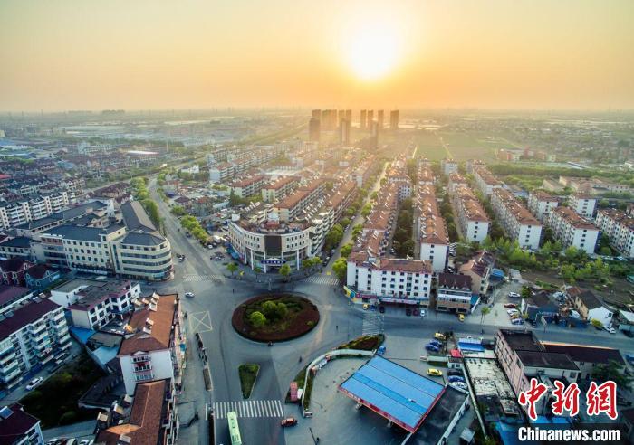 資料圖；位于上海南郊奉賢區(qū)最東部的四團鎮(zhèn)。 供圖