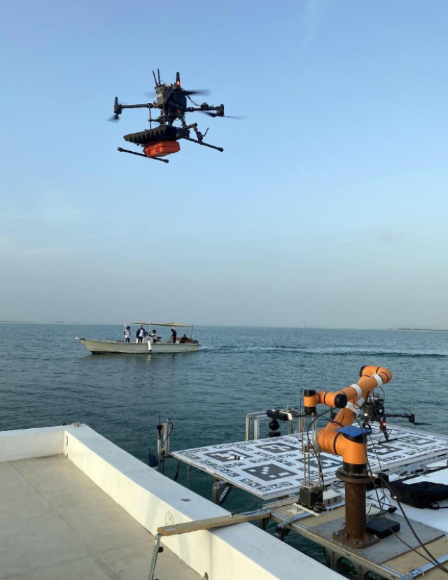 圖為飛鷹隊(duì)在比賽中。北京理工大學(xué)供圖