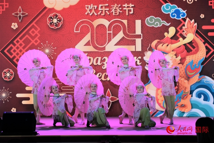 活動現(xiàn)場的精彩演出。于子恒攝