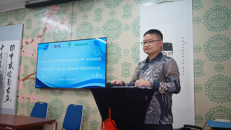 海信印尼公司總經理李現委致辭。阿拉扎大學孔子學院供圖