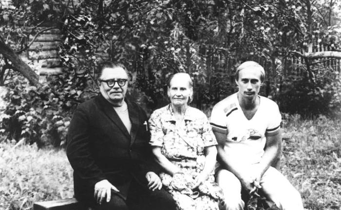 從圣彼得堡到莫斯科，普京從政大事記：下一個六年怎么走？