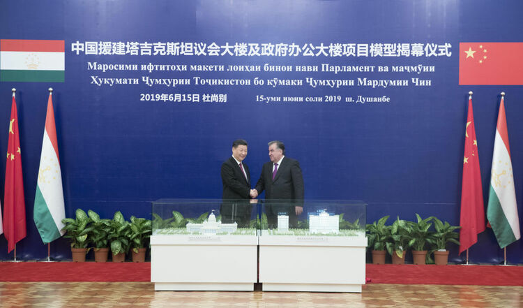 第1視點(diǎn)丨這兩座大樓，見證著中塔友誼