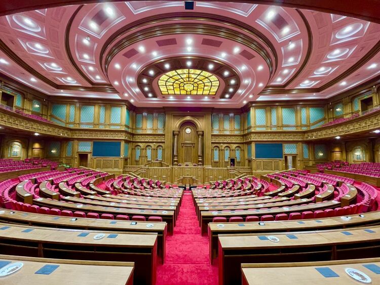 第1視點(diǎn)丨這兩座大樓，見證著中塔友誼