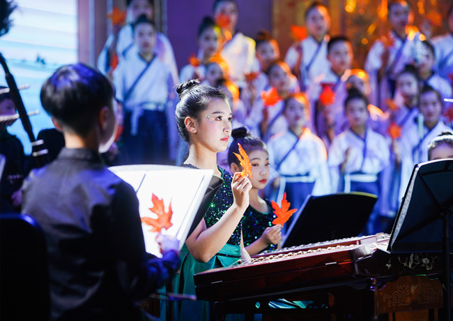 樂團在臺上演出。單位供圖