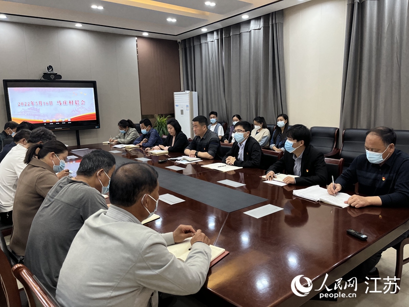 馬莊村以晨會開啟一天的工作。人民網(wǎng) 閆峰攝