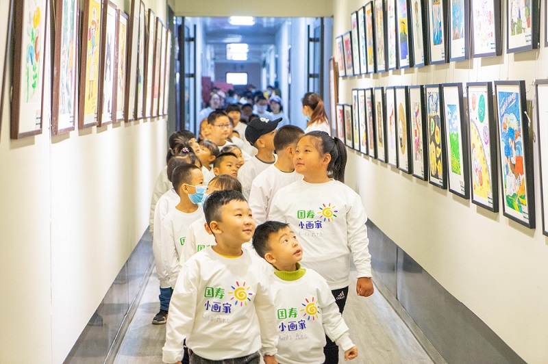 國(guó)壽小畫(huà)家創(chuàng)意作品征集活動(dòng)啟幕。單位供圖