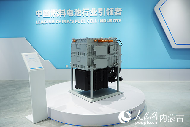 鄂爾多斯市國(guó)鴻氫能科技有限公司生產(chǎn)的氫燃料電池。人民網(wǎng)記者 趙夢(mèng)月攝