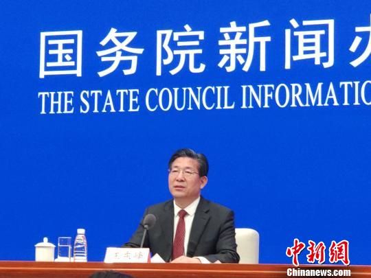 河北省委書記、省人大常委會主任王東峰答記者問　郭超凱　攝