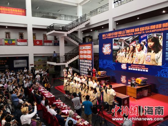 圖為參賽選手集體亮相。尹海明 攝