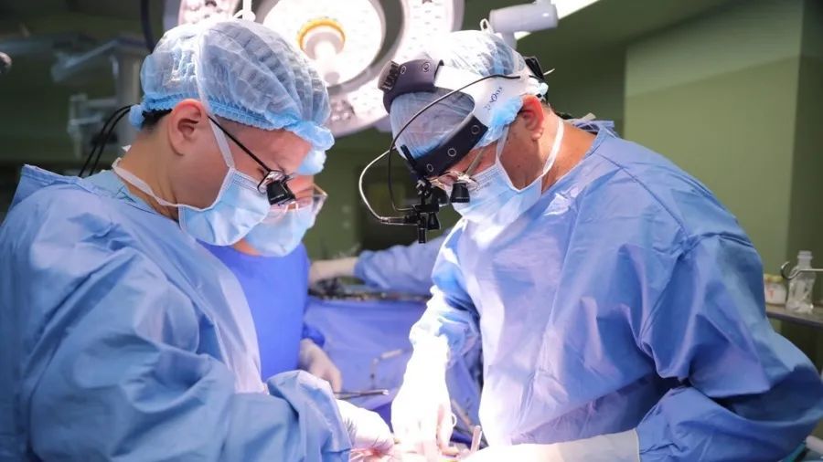 17歲少年咳嗽發(fā)熱15天，找不到感染原因！一查心臟更嚇人！上海醫(yī)生出手→