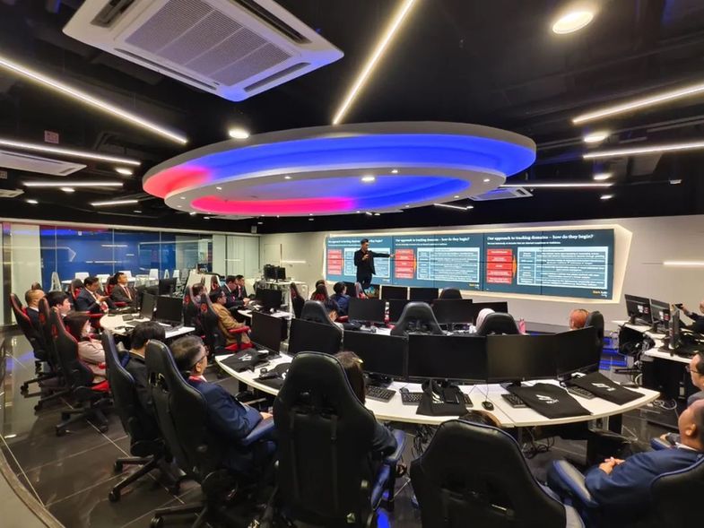 世界互聯(lián)網(wǎng)大會(huì)網(wǎng)絡(luò)安全應(yīng)急能力高級(jí)研修班在港研學(xué)活動(dòng)拉開(kāi)帷幕