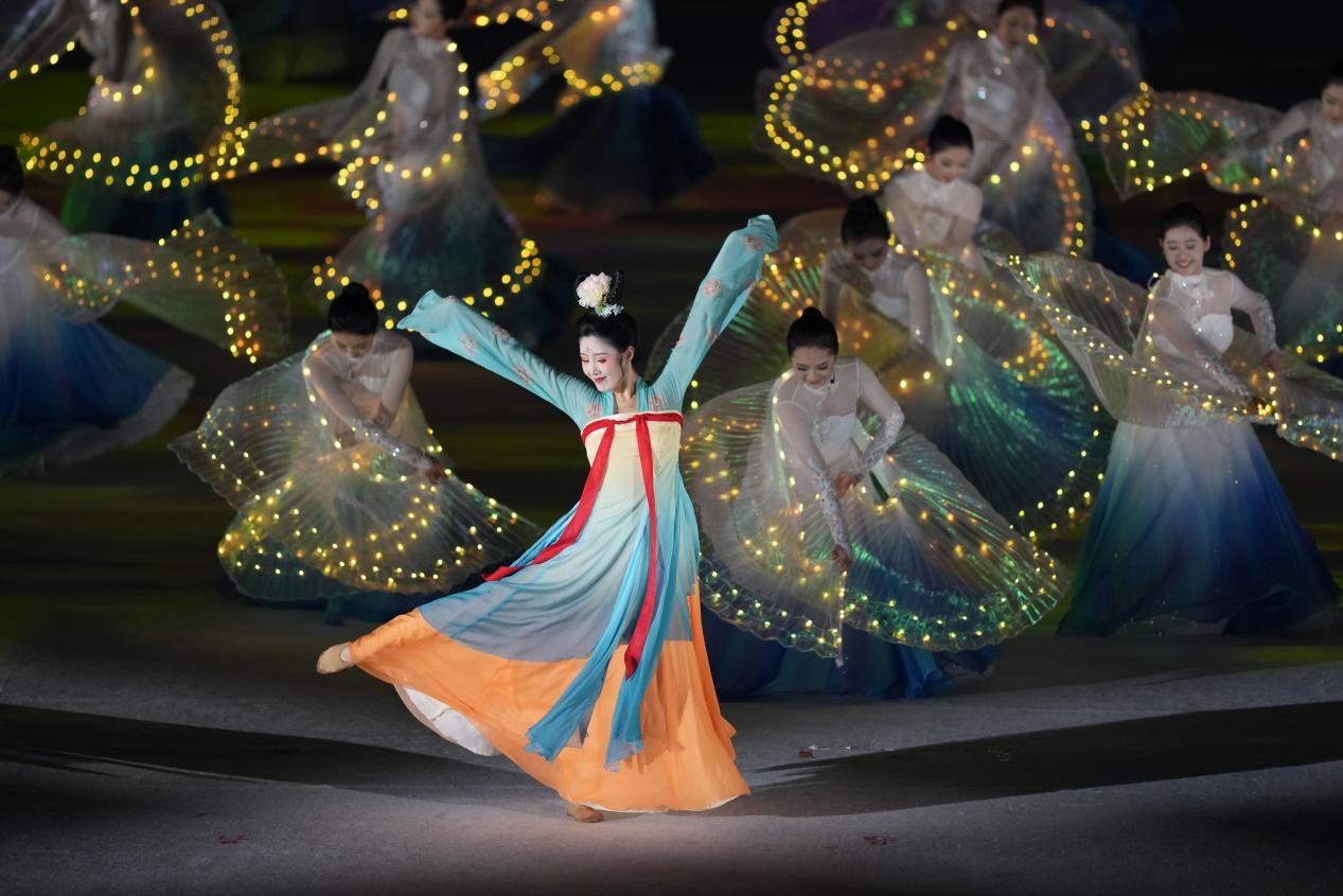 成都世運(yùn)會(huì)開(kāi)幕！展現(xiàn)出中國(guó)式現(xiàn)代化萬(wàn)千氣象