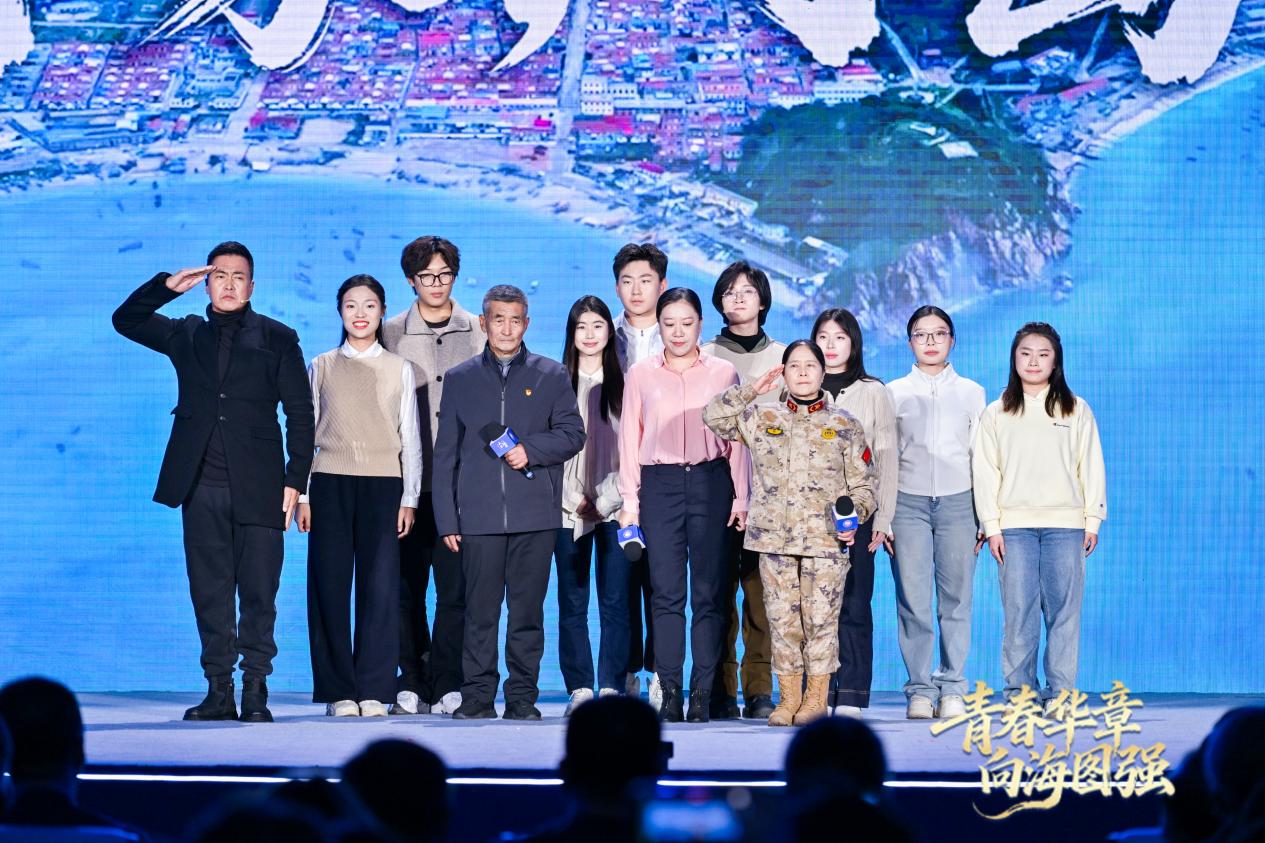 那志東、王仕花、王加輝、秦芳共同講述“平凡中的堅守”。主辦方供圖