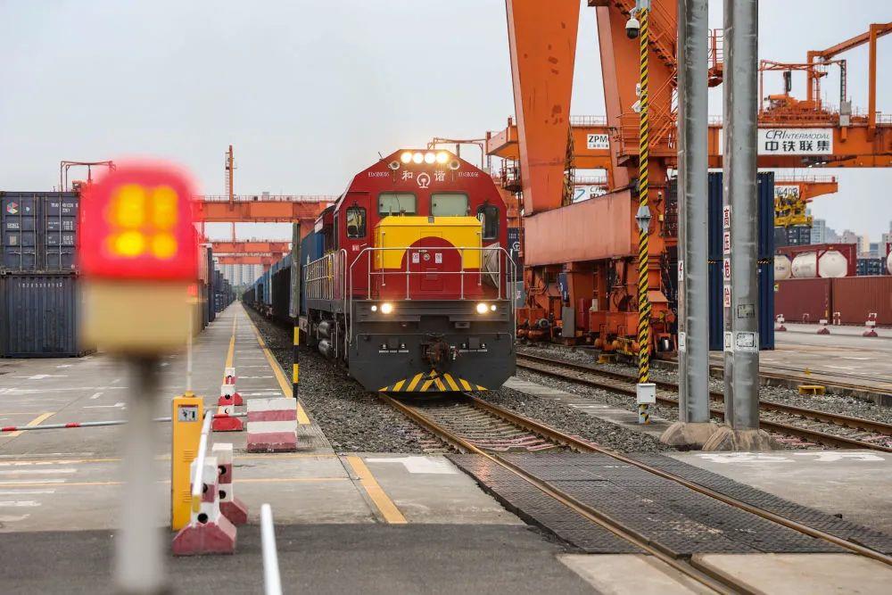 時政微觀察丨再次考察西部陸海新通道，總書記提出新要求