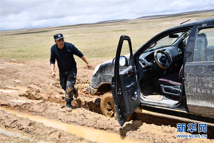 （圖文互動(dòng)）（3）記者手記：可可西里，“挪”向“藏羚羊大產(chǎn)房”的14個(gè)半小時(shí)