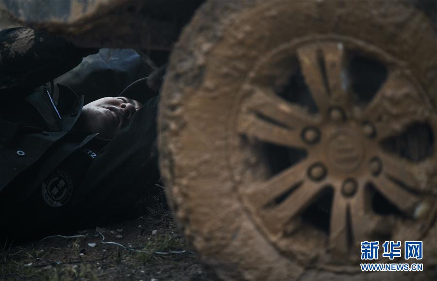 （圖文互動(dòng)）（8）記者手記：可可西里，“挪”向“藏羚羊大產(chǎn)房”的14個(gè)半小時(shí)