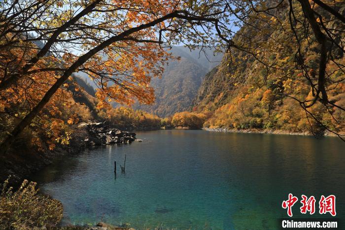 松坪溝風(fēng)光。　劉通 攝