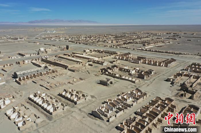 航拍青海省海西蒙古族藏族自治州茫崖市冷湖石油工業(yè)遺址保護(hù)區(qū)?！●R銘言 攝