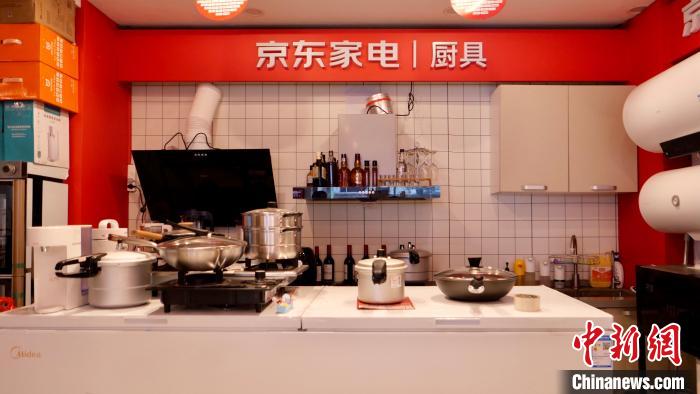 圖為店內部分商品展示。　謝牧 攝