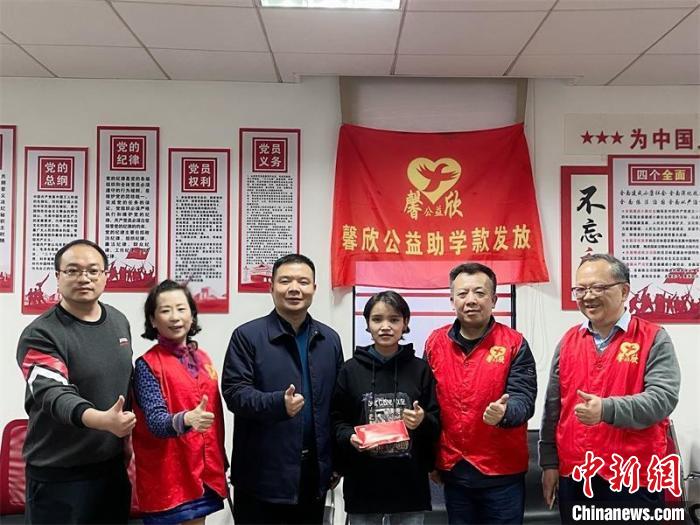 在湘求學(xué)的西藏女孩：“我淋過雨，也想努力為別人撐把傘”