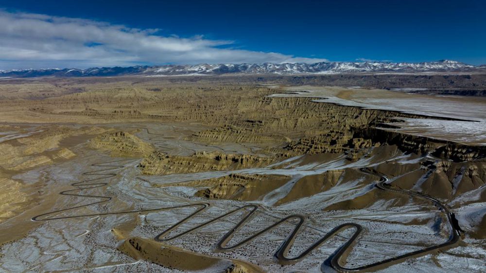 雪后扎達(dá)土林。金阿次仁攝