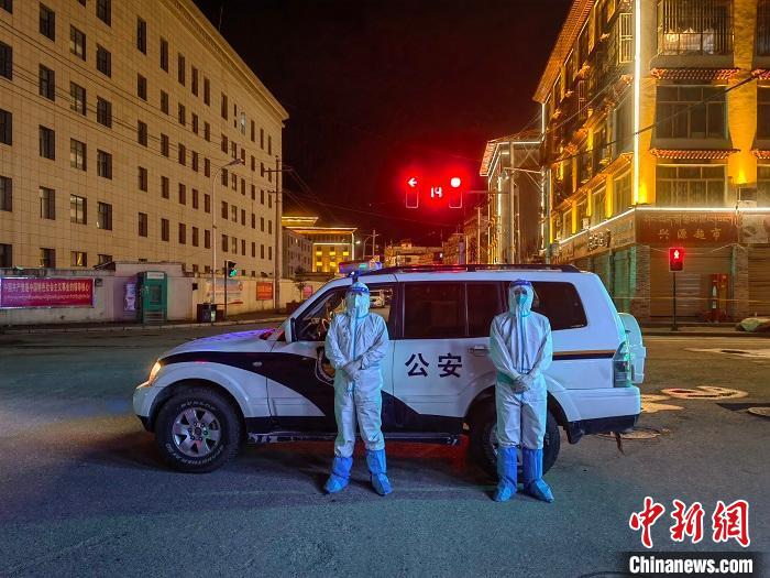 西藏吉?。菏匾坏缻徸o(hù)一座城