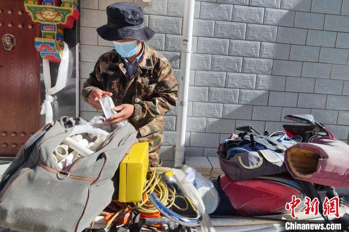 拉薩居民守望相助抗疫：大家的關(guān)系、距離更近了