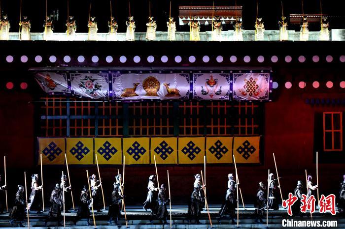 3月17日，西藏拉薩，《文成公主》大型史詩劇演出現(xiàn)場?！±盍?攝
