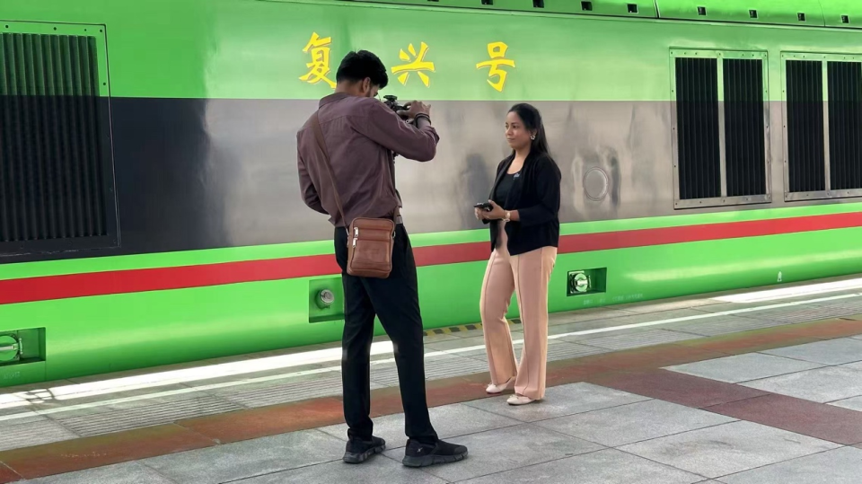 “中國在保護(hù)自然環(huán)境的同時實現(xiàn)了高度現(xiàn)代化！” ——多國記者眼中的現(xiàn)代西藏_fororder_圖片4
