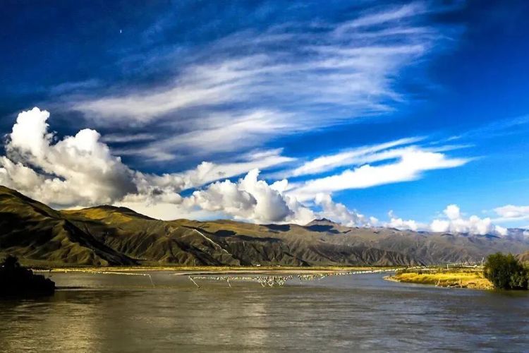 懂西藏的人，一定不會錯過林芝的秋天