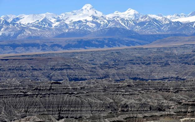 4月5日，西藏阿里札達(dá)土林?！±盍?攝